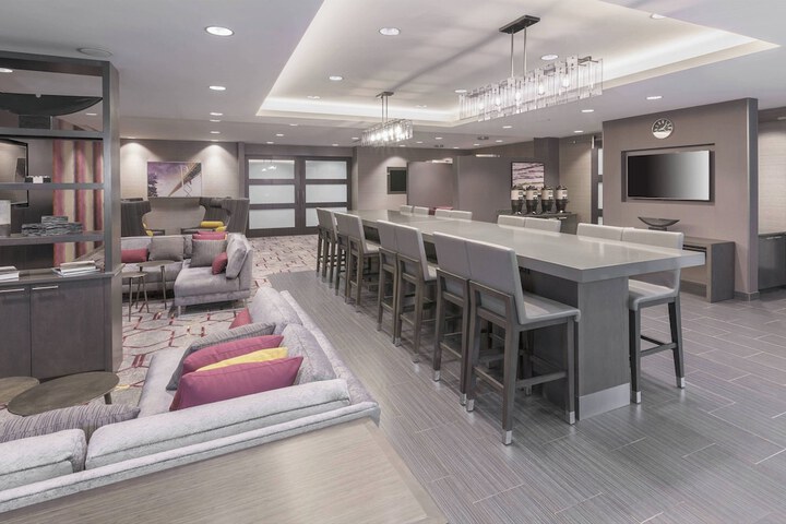 Breakfast/Coffee Service 34 of 46