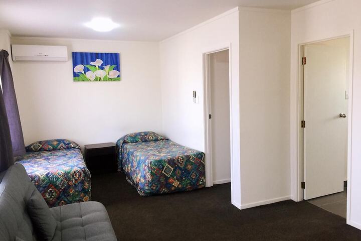 Room 21 of 39