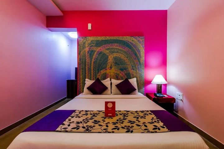 Room 2 of 16