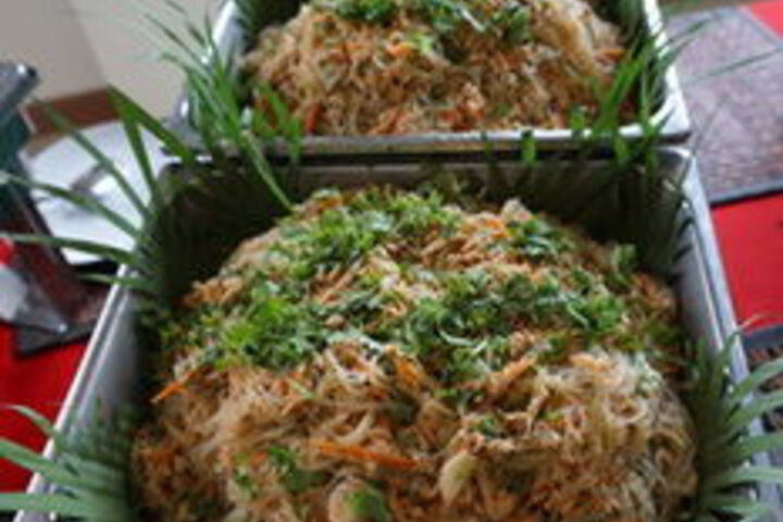 Dining 8 of 26