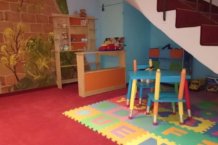 Children's play area - indoor