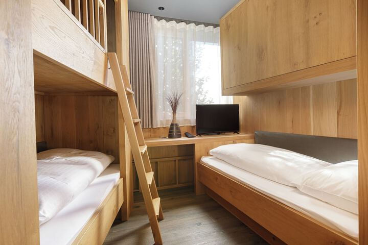 Children's theme room
