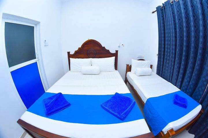 Room 25 of 52
