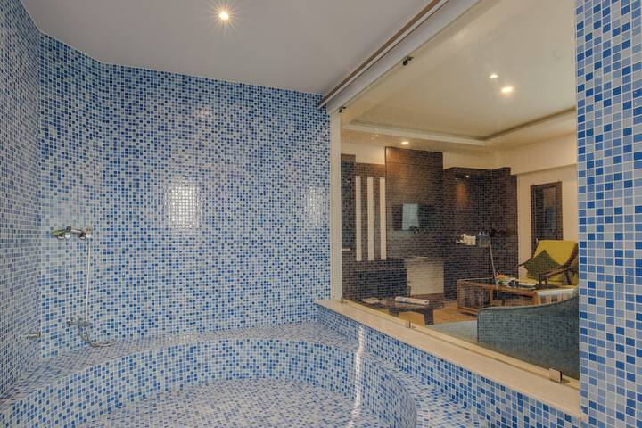 Room 30 of 60