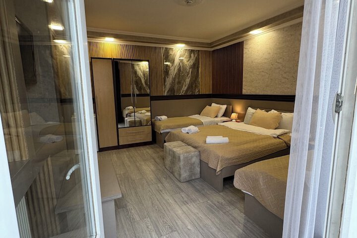 Room 48 of 110