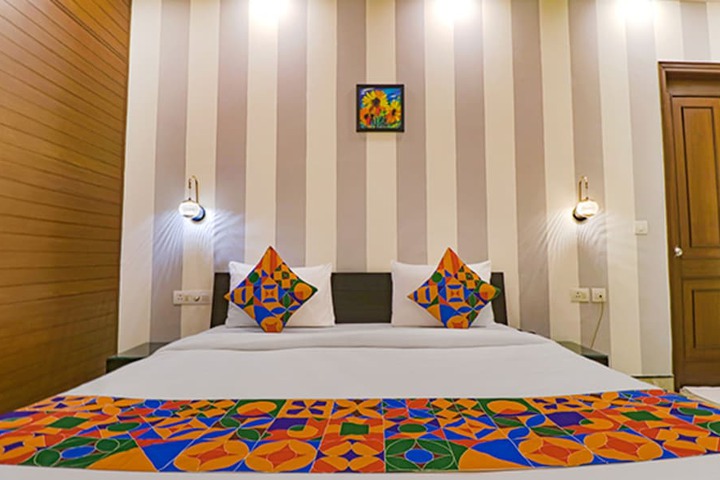 Room 15 of 43