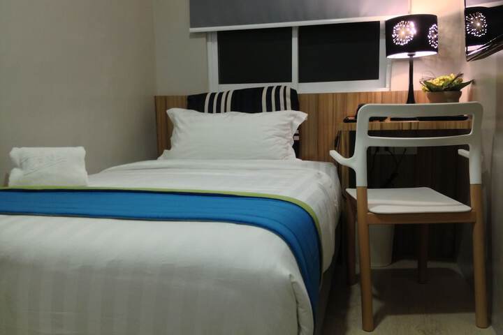 Room 3 of 41