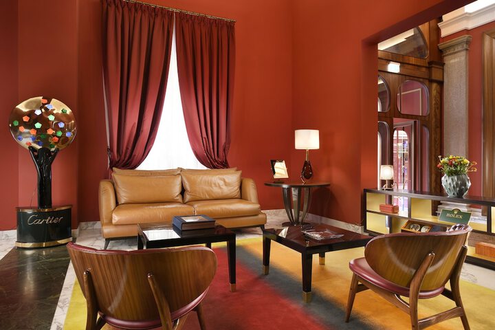 Lobby sitting area