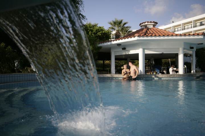 Pool 22 of 31