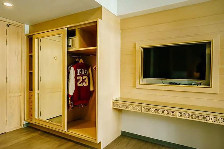 Room 58 of 91