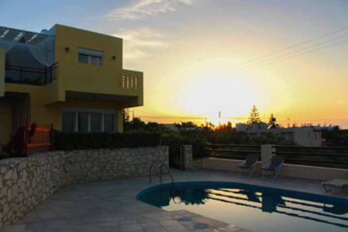 Pool 12 of 17