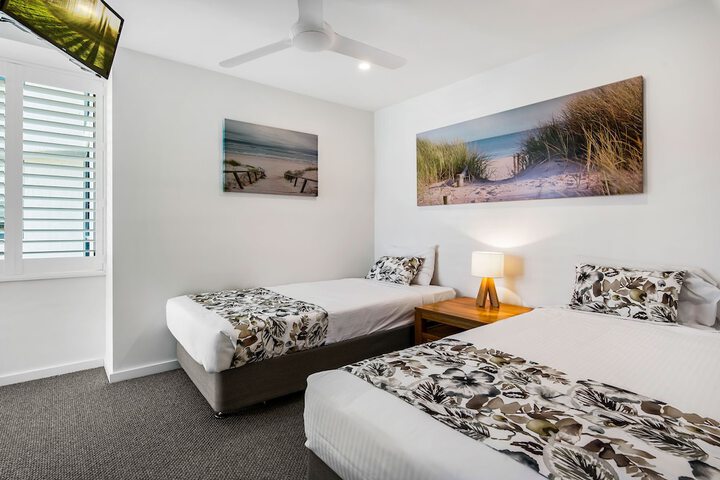 Room 16 of 65