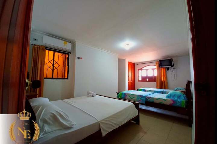 Room 15 of 33