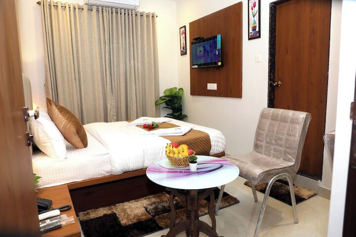 Room 7 of 27