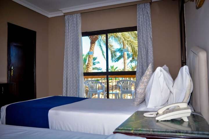 Room 21 of 96