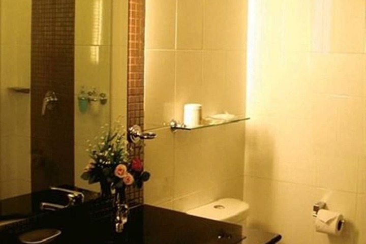 Clean Restrooms