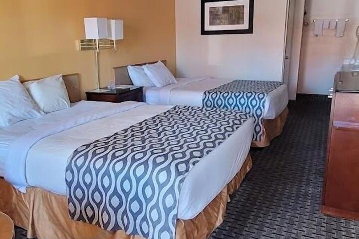Room 15 of 15