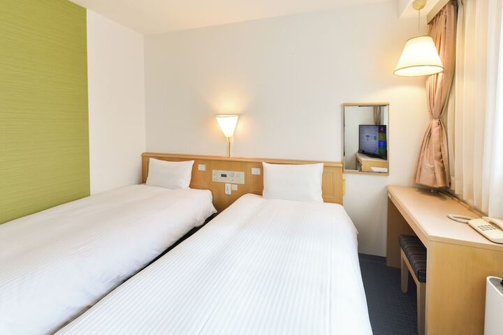 Room 15 of 29