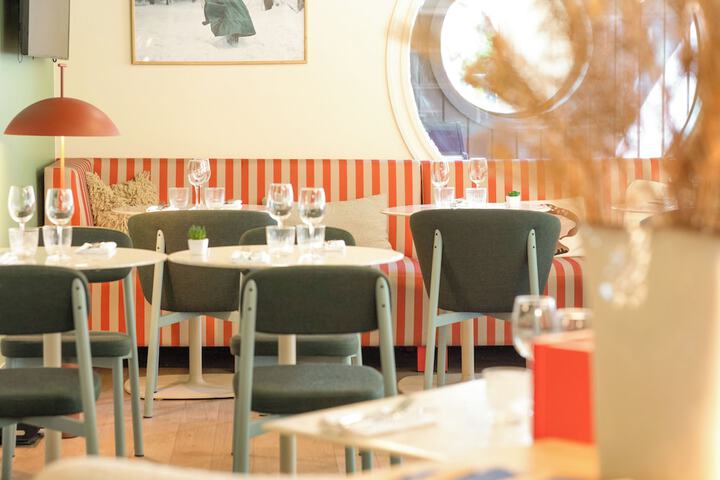 Dining 68 of 91