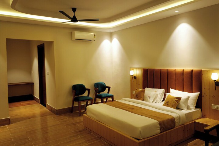Room 4 of 66