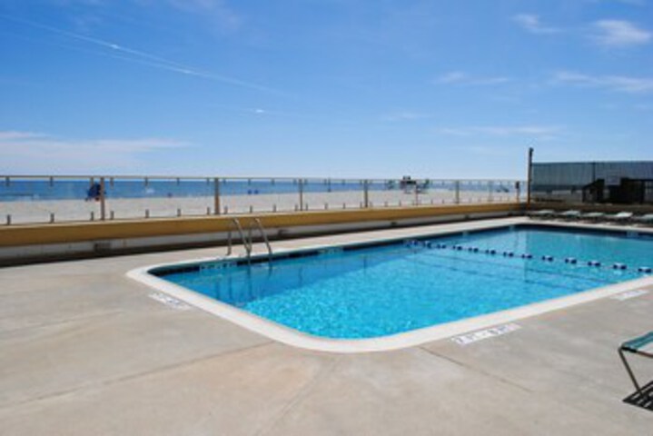 Pool 19 of 36