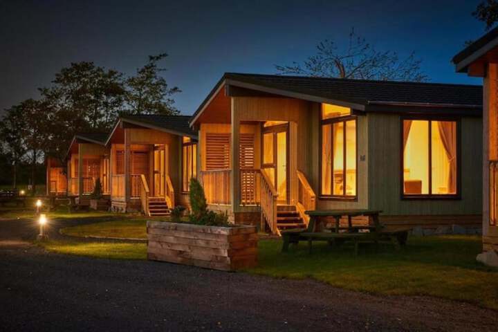 Silverwood Luxury Lodge Resort in Perth