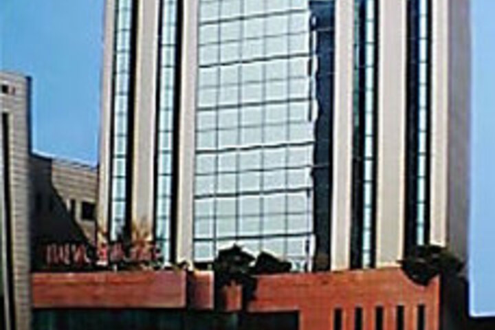 Hero Image 1 of 4