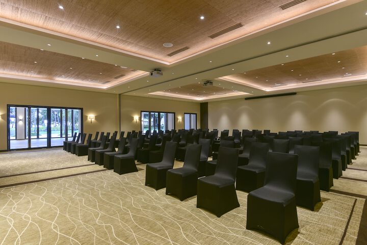 Ballroom/Hall 27 of 37