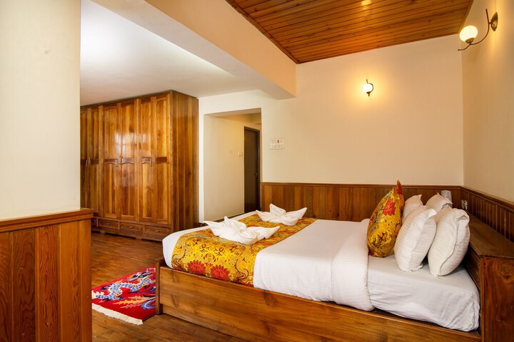 Room 10 of 60