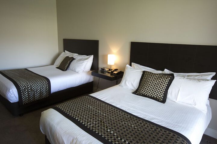 Room 15 of 40