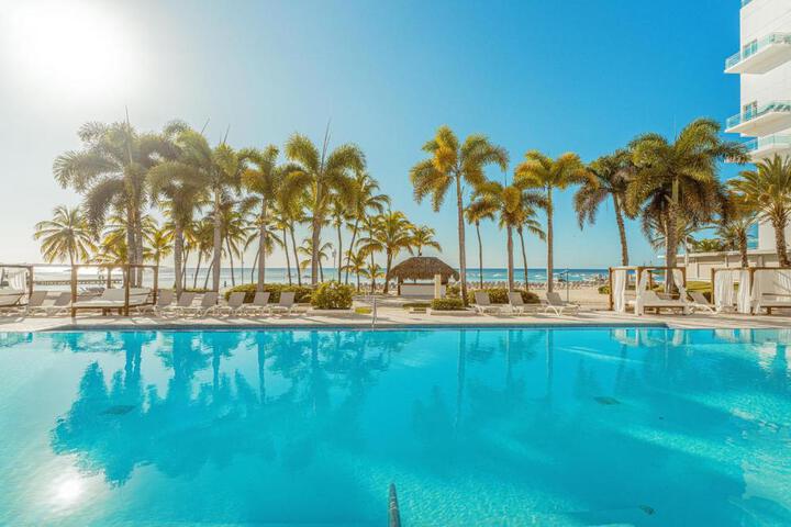 Pools & Facilities