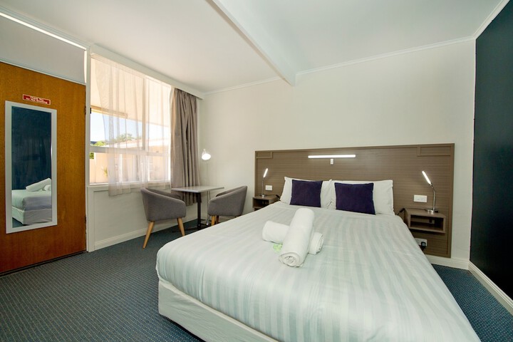 Room 3 of 21