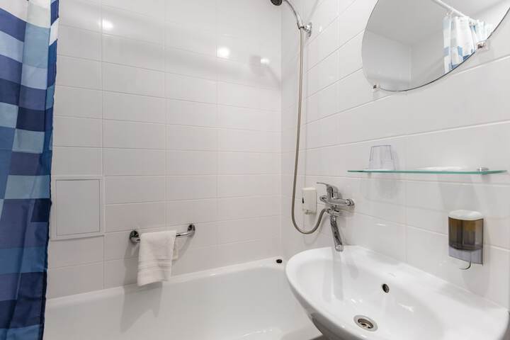 Room 41 of 61