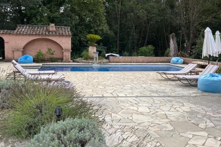 Pool 23 of 50