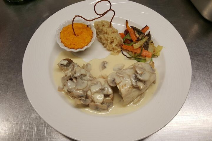 Dining 50 of 64