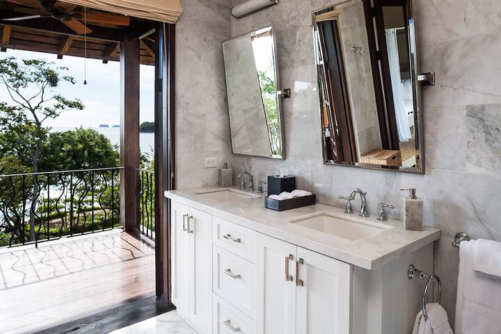 Room 937 of 1000