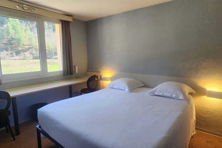 Hotel Le Pont Neuf