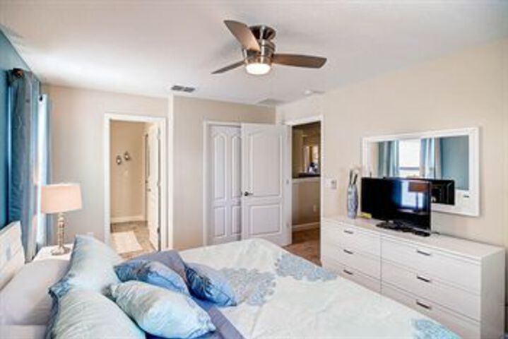 Room 28 of 81