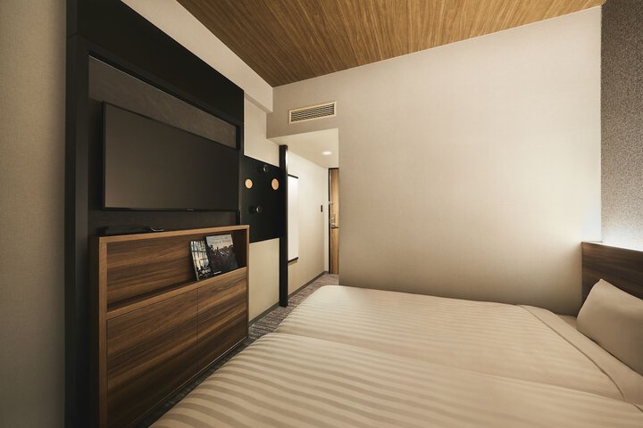 Room 13 of 57