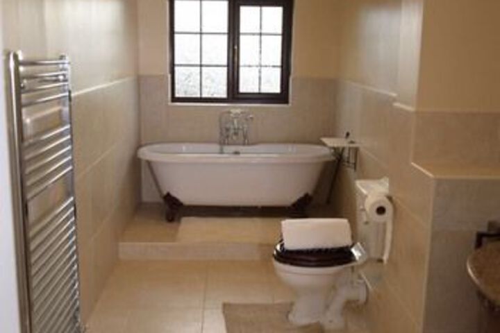 Room 6 of 42