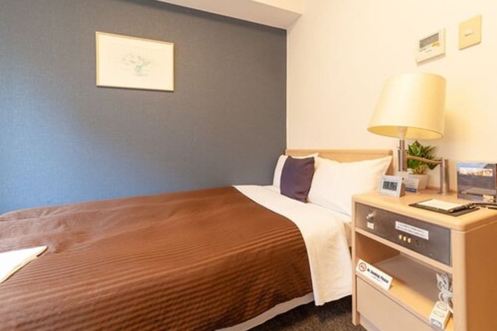 Room 5 of 29
