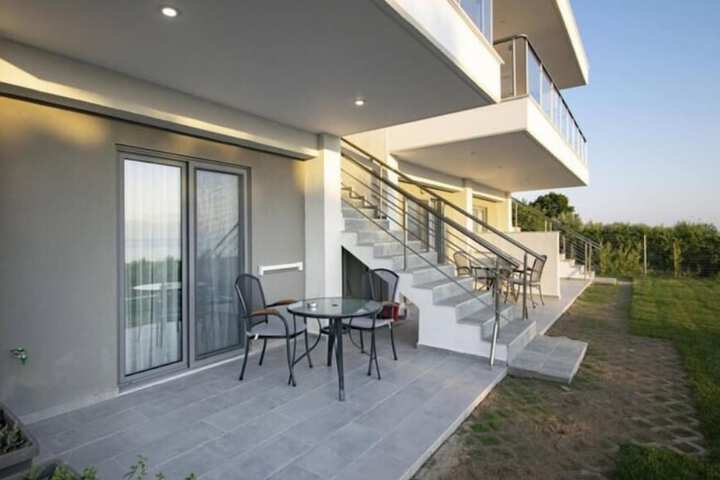 Terrace/Patio 18 of 30