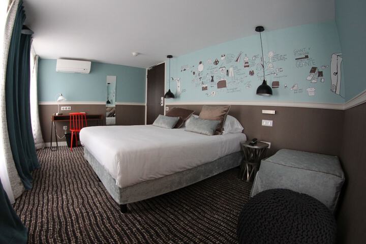 Room 5 of 40