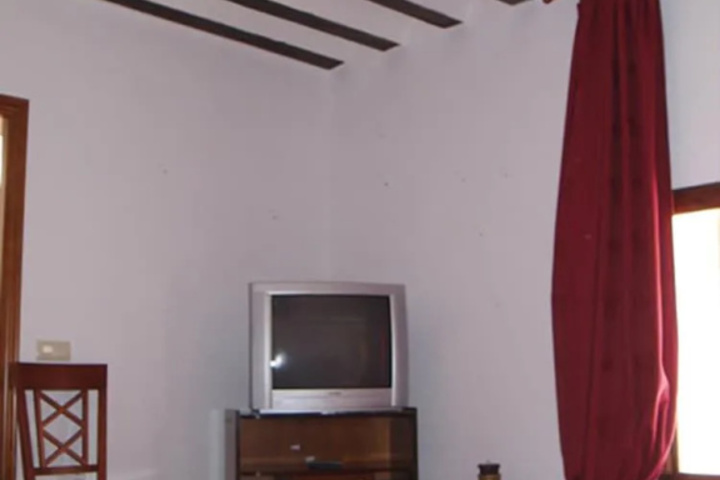 Room 6 of 21