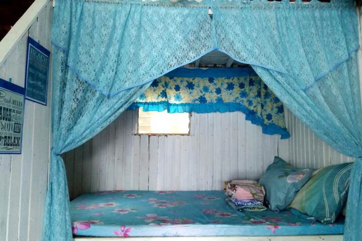 Room 17 of 64
