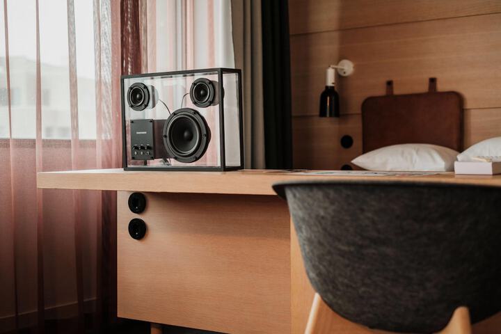 Room 15 of 116