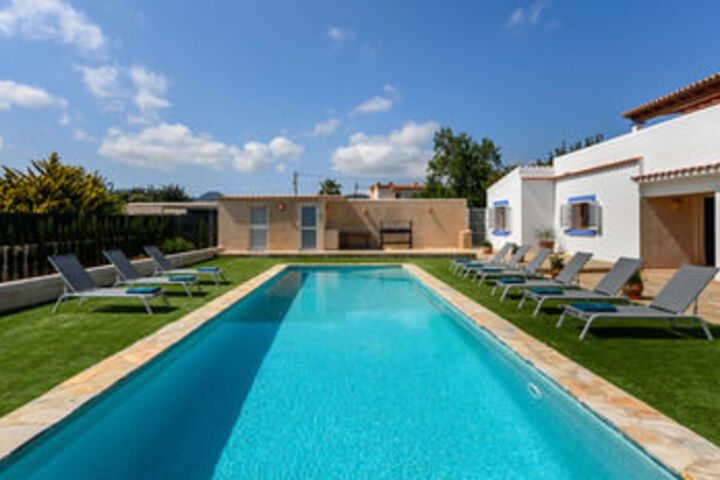 Pool 24 of 27