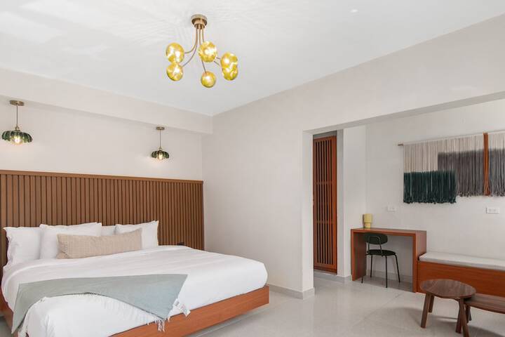 Room 44 of 123
