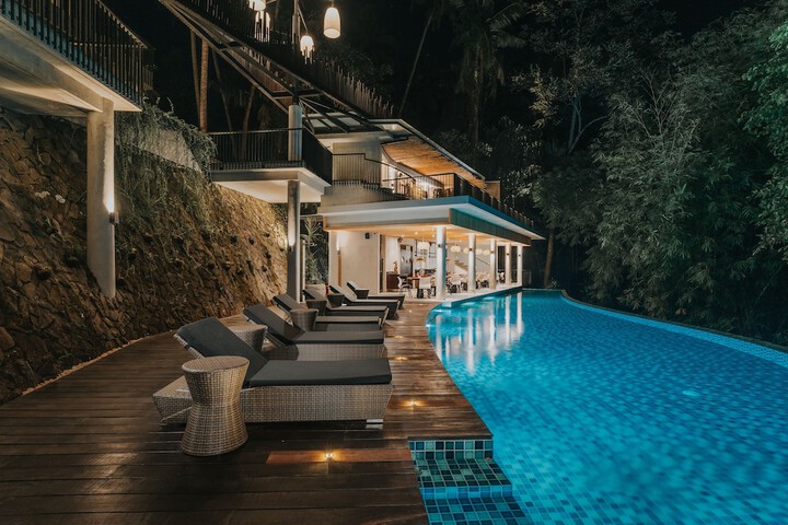 Pool 55 of 77