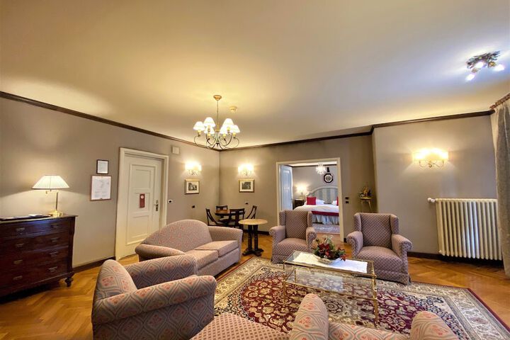 Room 47 of 161